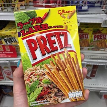 §獨具衣格§泰國必買好吃POCKY【打拋豬/海鮮酸辣湯口味】(現貨)