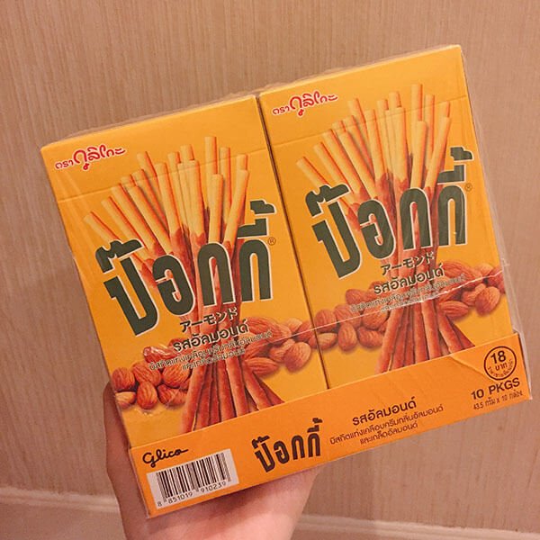 §獨具衣格§泰國必買好吃零嘴 POCKY 杏仁巧克力棒(現貨)