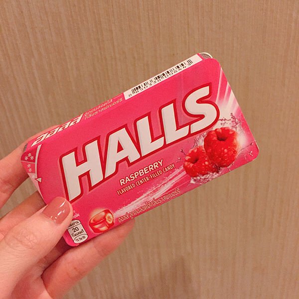 §獨具衣格§泰國必買好吃零嘴 HALLS 覆盆莓喉糖 勁涼薄荷
